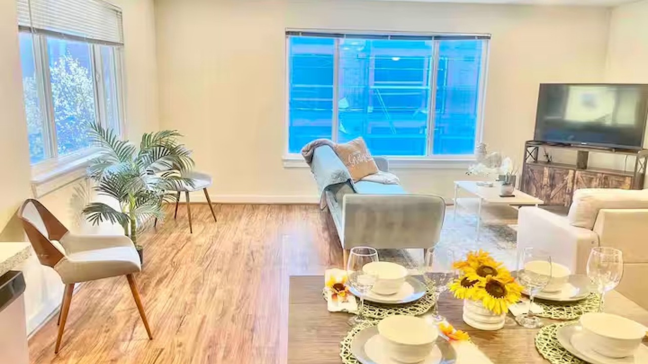 Photo of Others in West Queen Anne