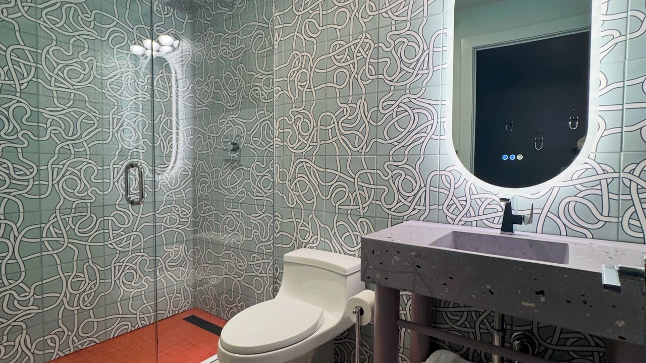 Photo of Bathroom in Cherokee Triangle