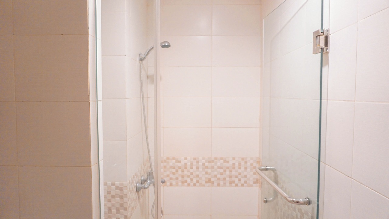 Photo of Bathroom in Rawalumbu