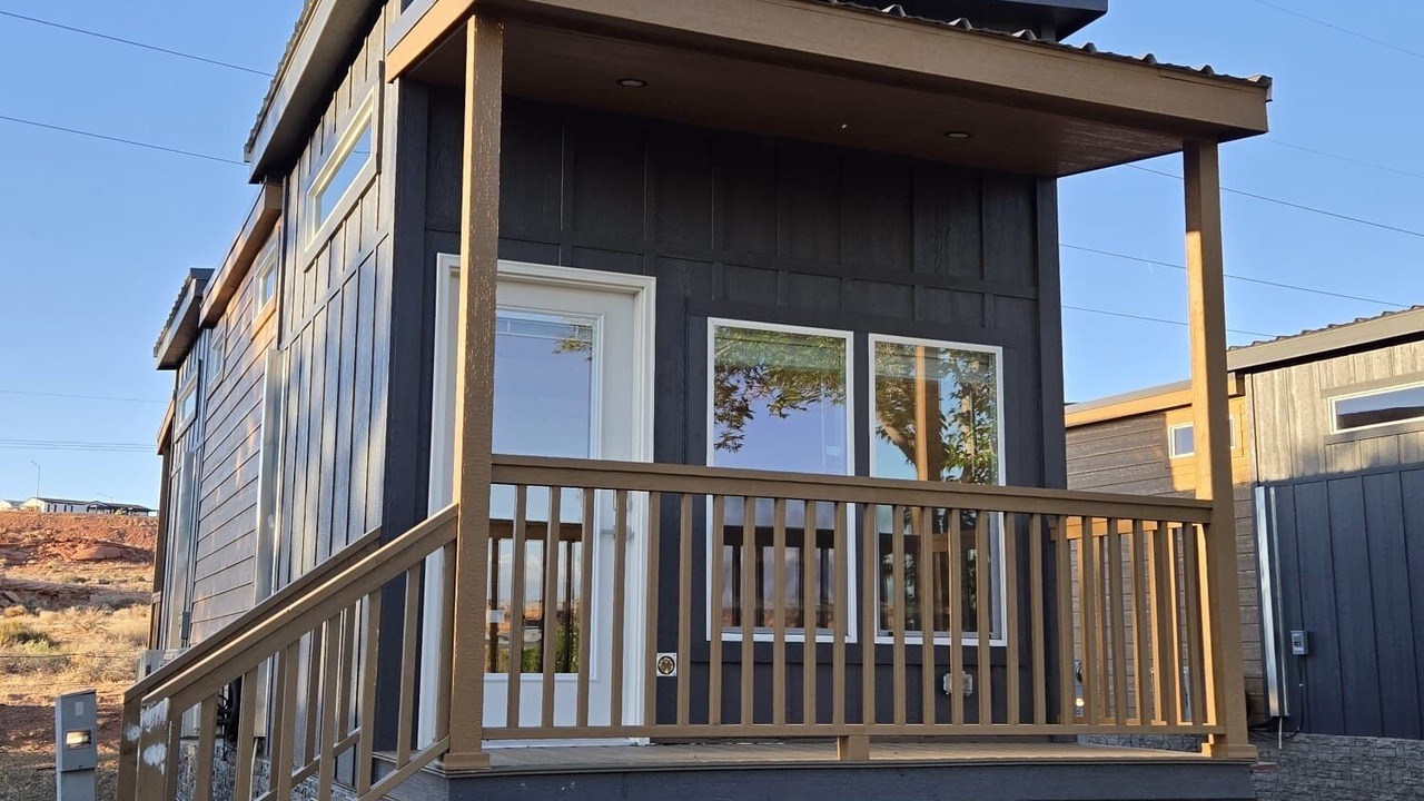 Photo of Outdoor in Page