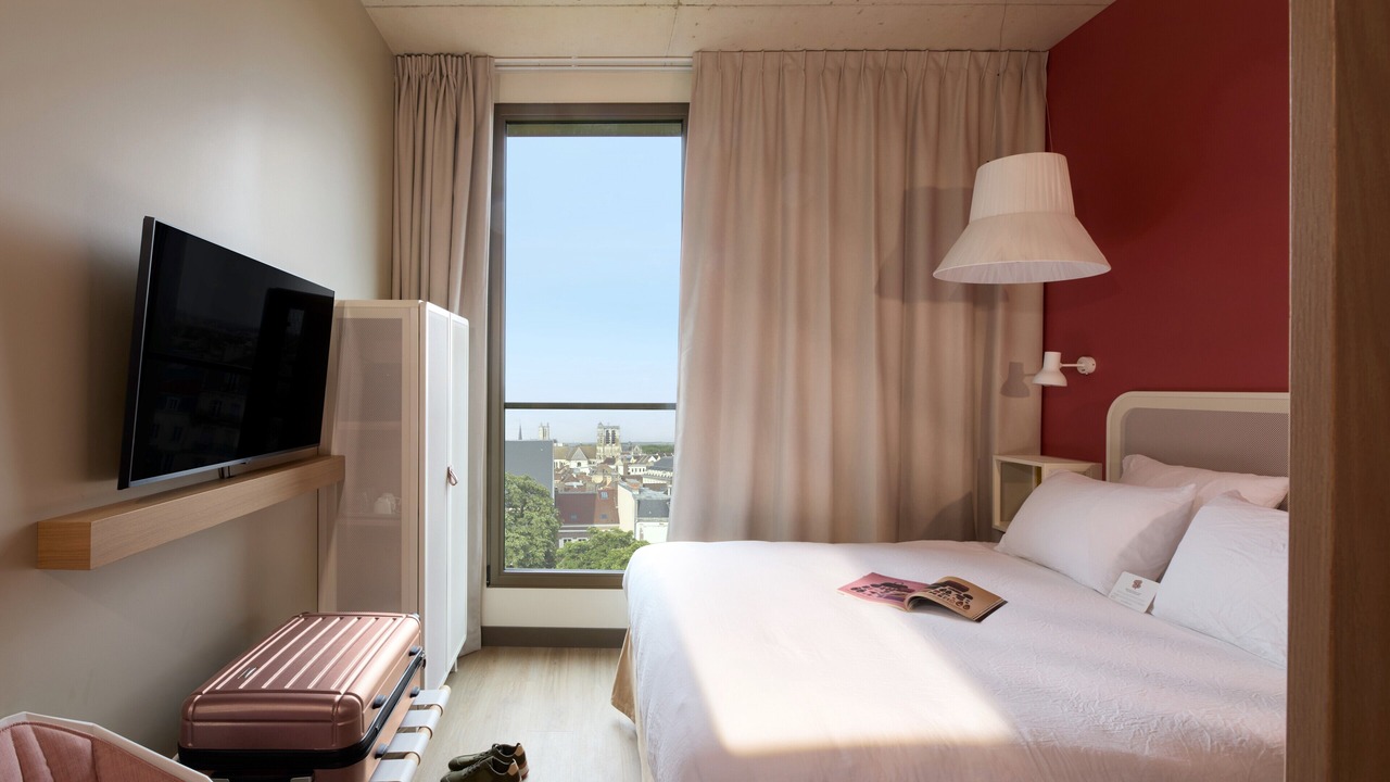 Photo of Bedroom in Troyes