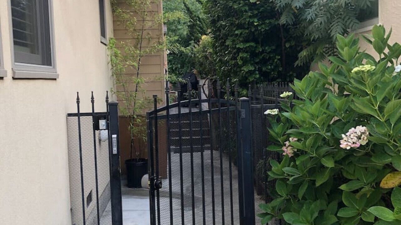 Photo of Outdoor in Upper Telegraph