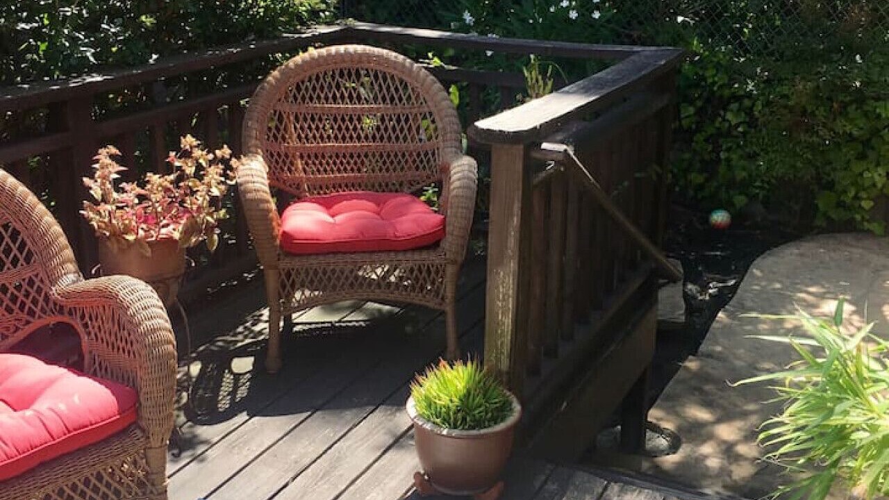 Photo of Patio Balcony in Upper Telegraph