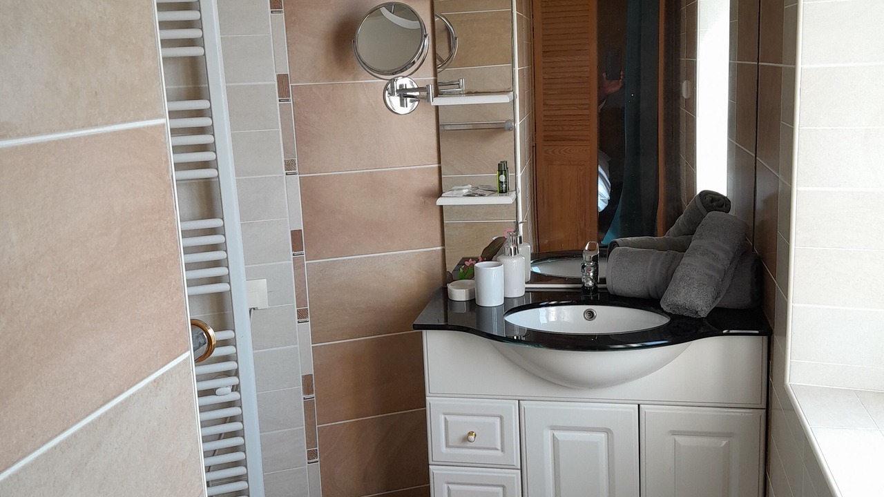 Photo of Bathroom in Avrille