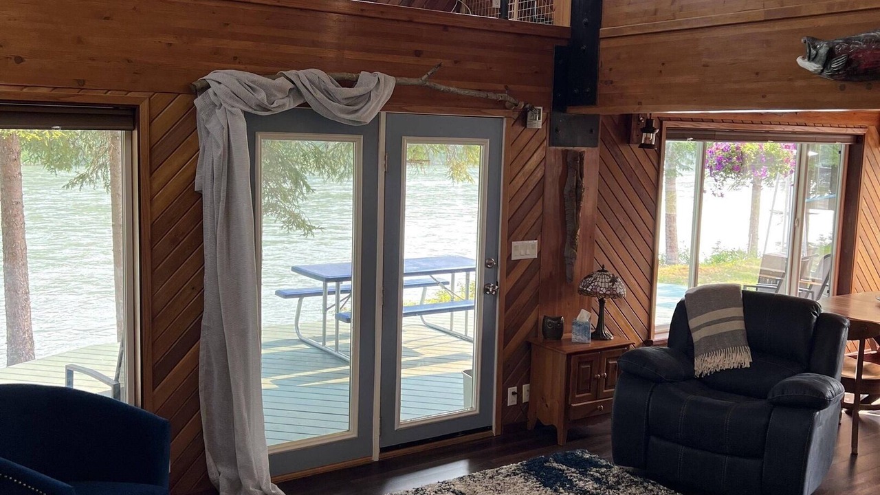 Photo of Livingroom in Funny River