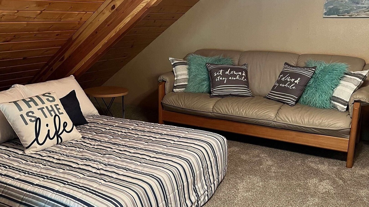 Photo of Livingroom in Funny River