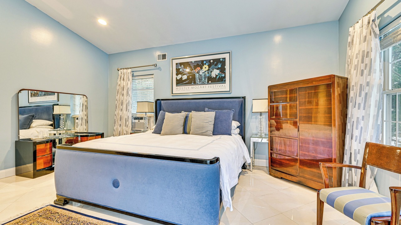 Photo of Others in Westhampton