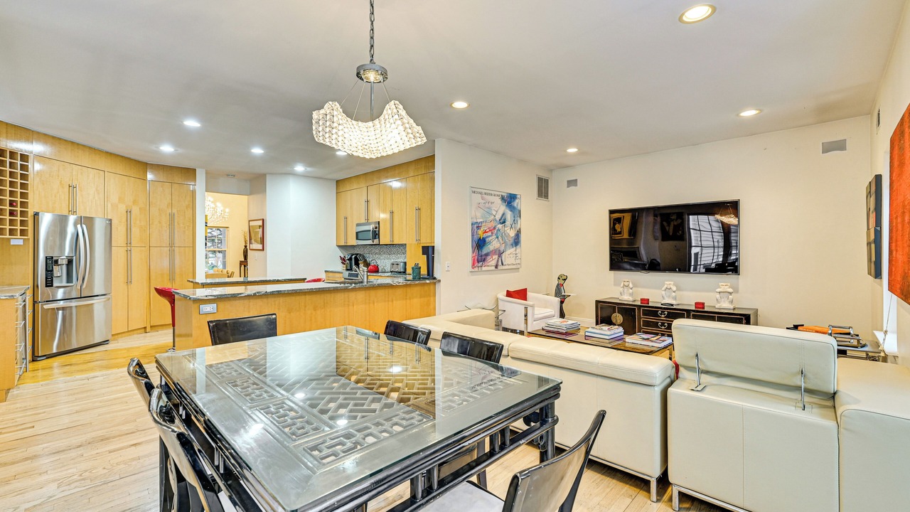 Photo of Others in Westhampton