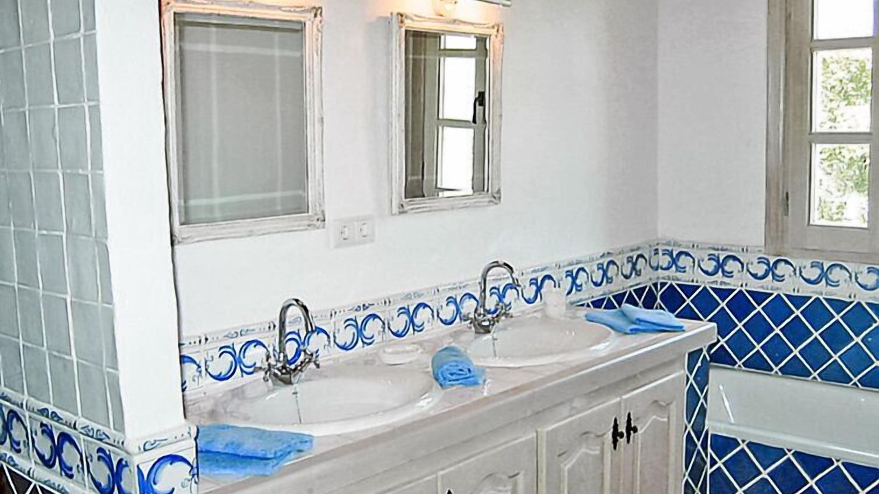 Photo of Bathroom in Adsubia