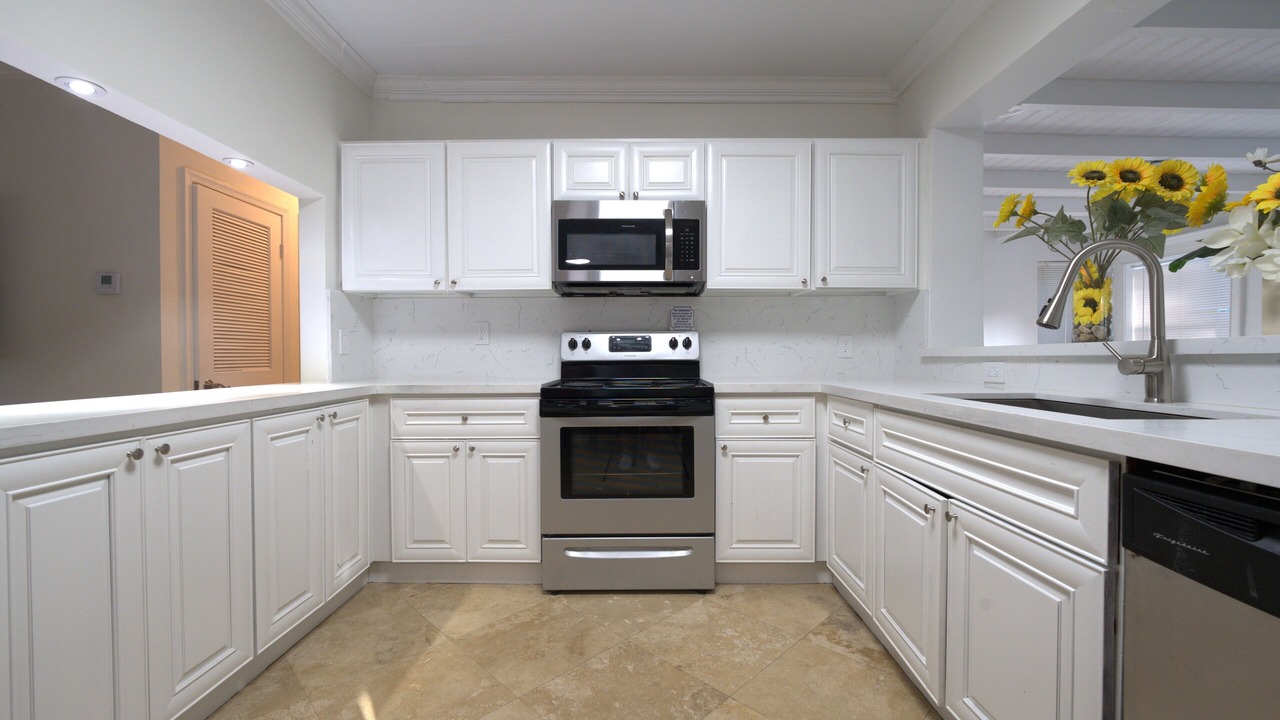 Photo of Kitchen in Biscayne Park