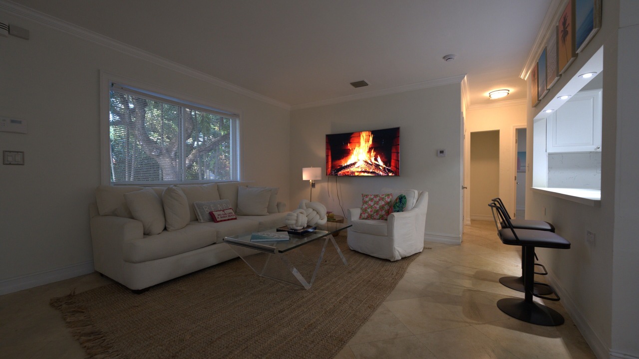 Photo of Livingroom in Biscayne Park