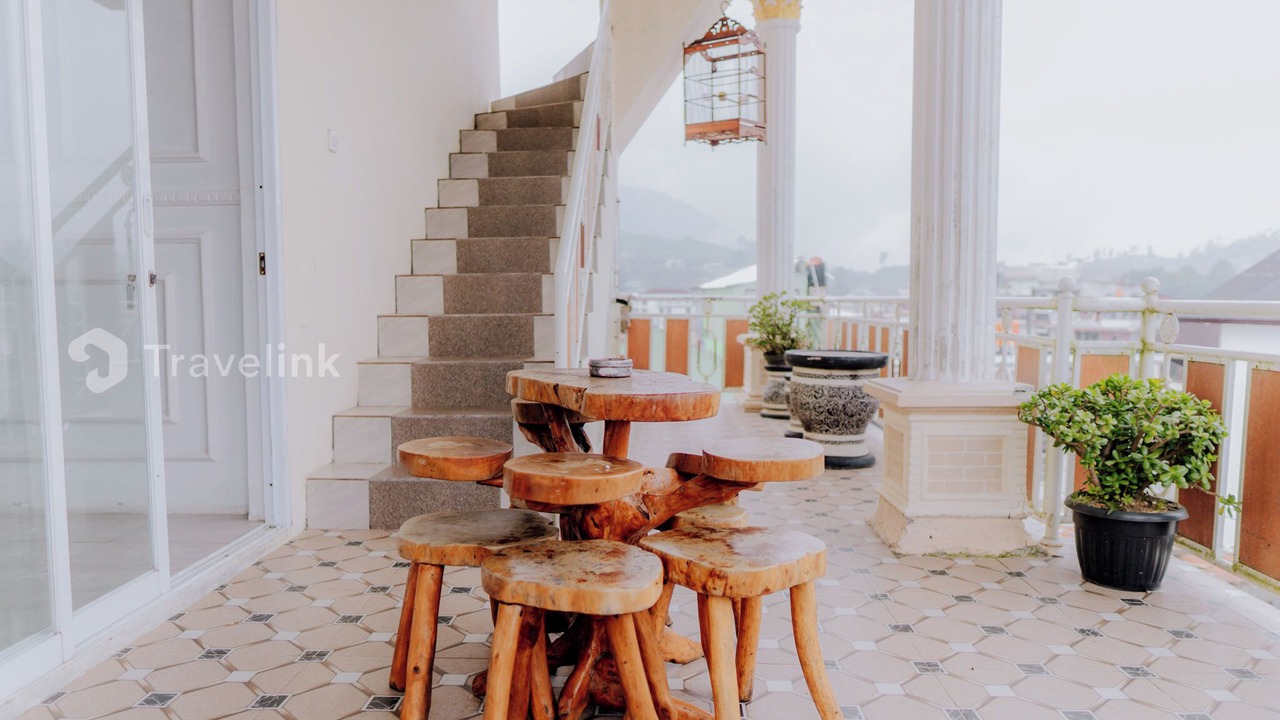 Photo of Patio Balcony in Dieng