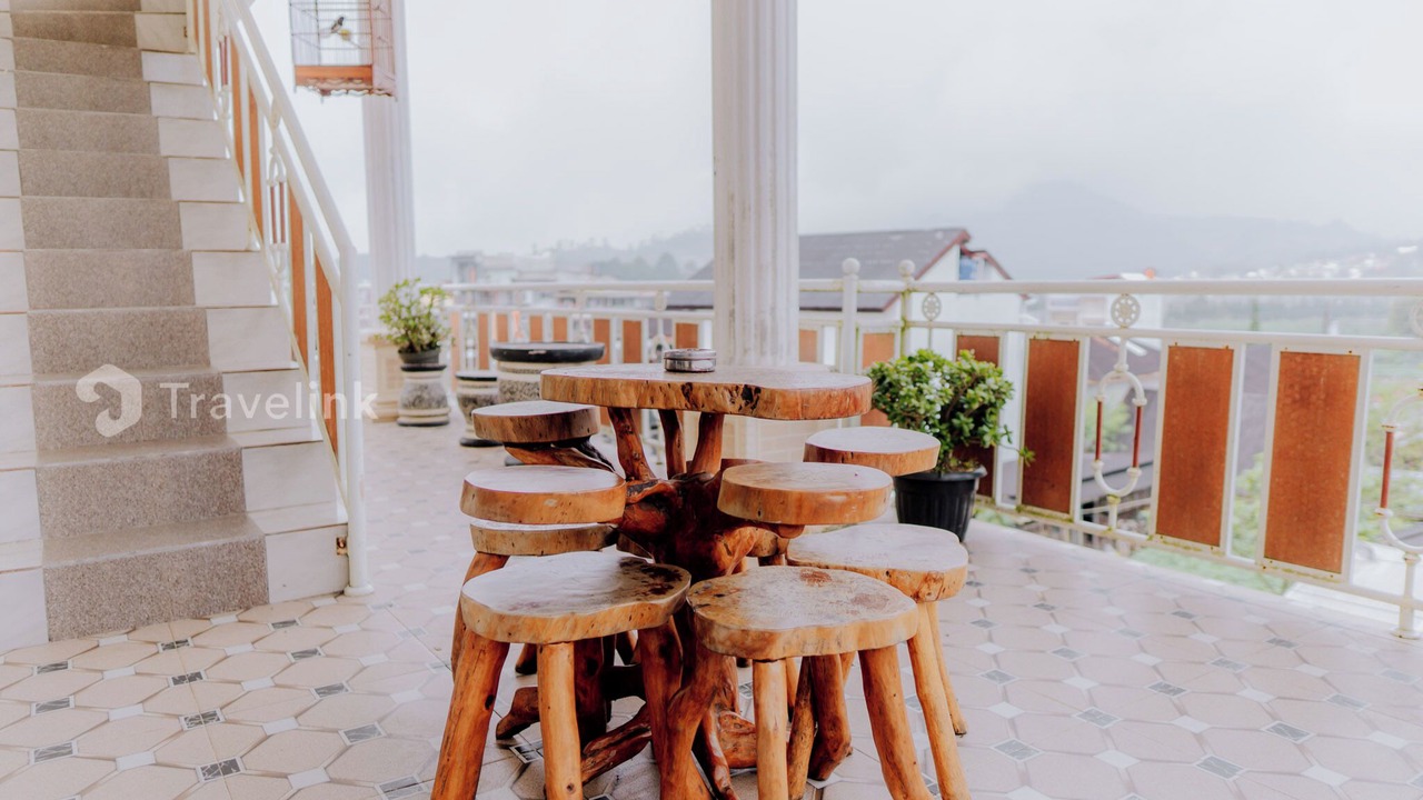 Photo of Patio Balcony in Dieng