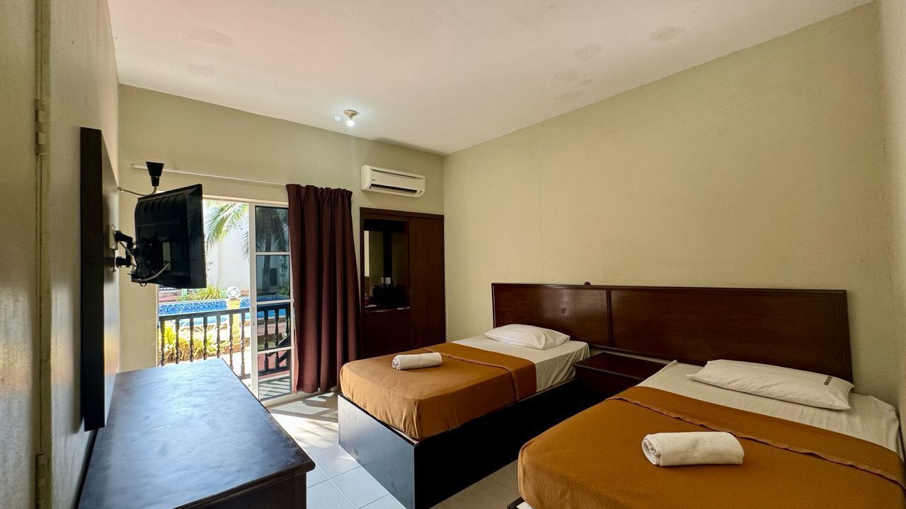 Photo of Patio Balcony in Air Papan