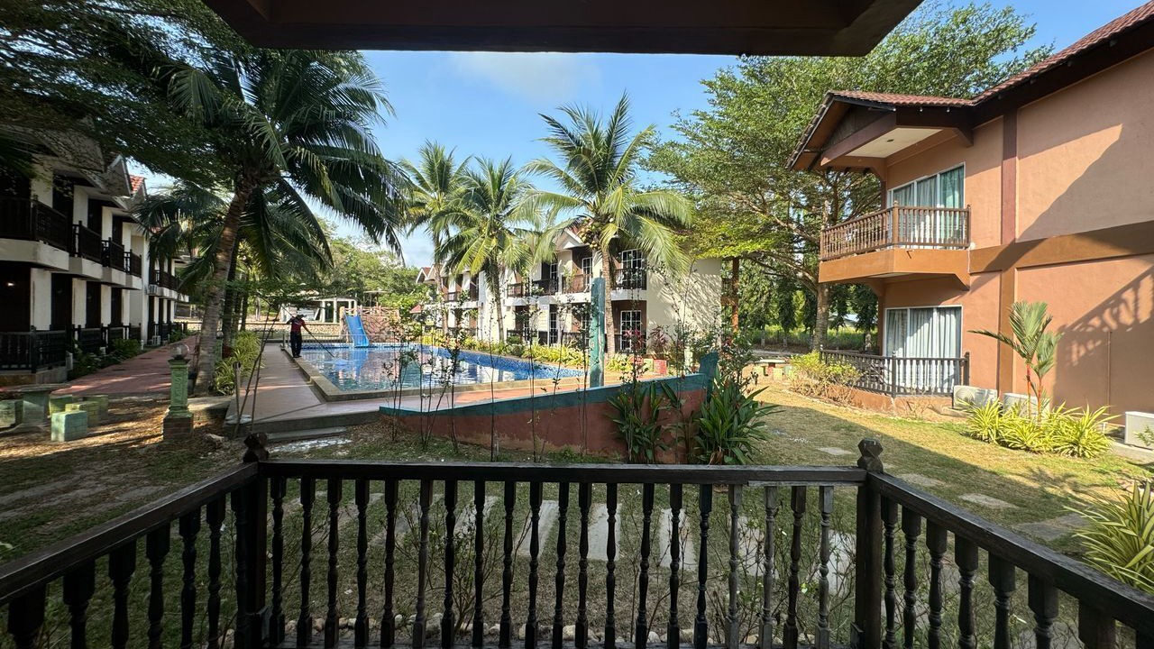 Photo of Patio Balcony in Air Papan