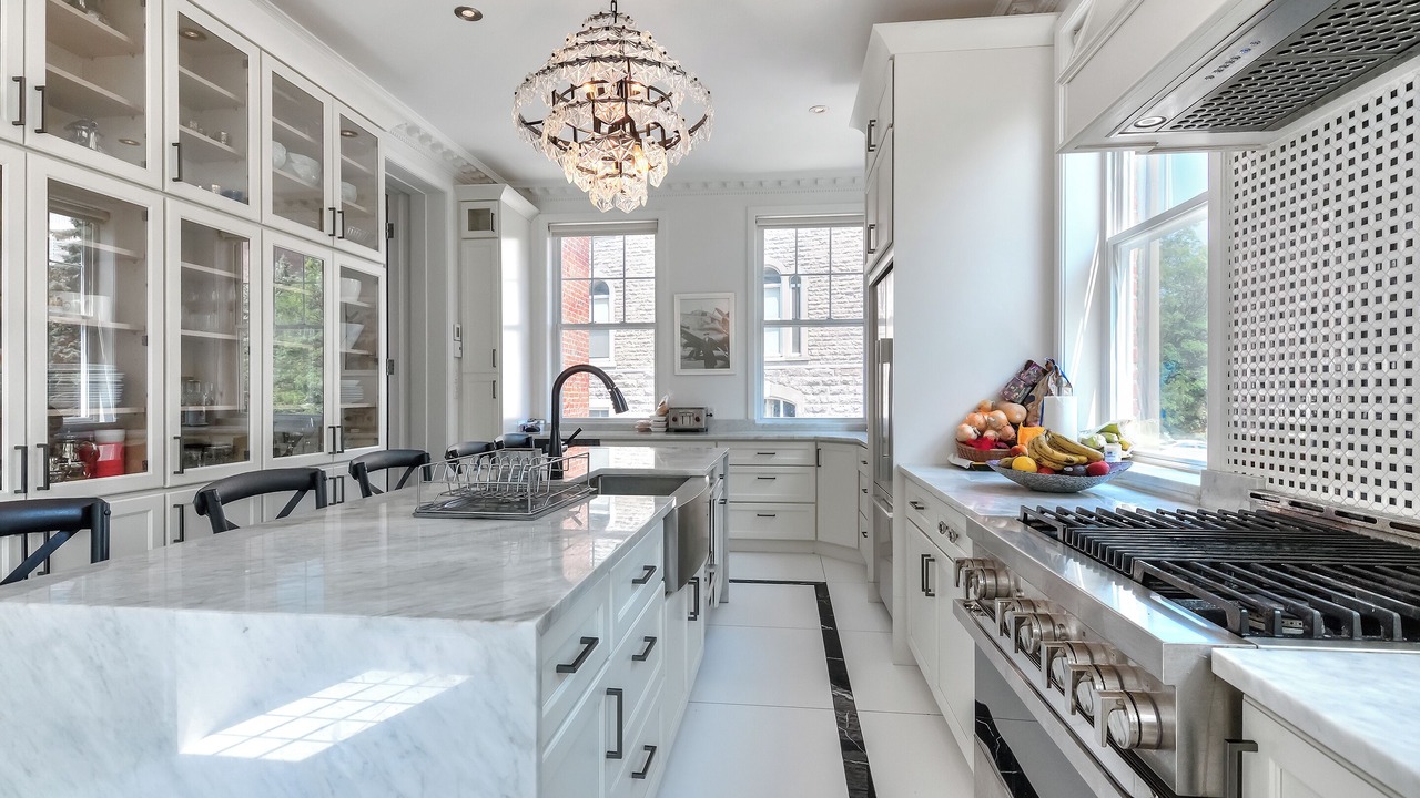 Photo of Kitchen in Quartier des Spectacles