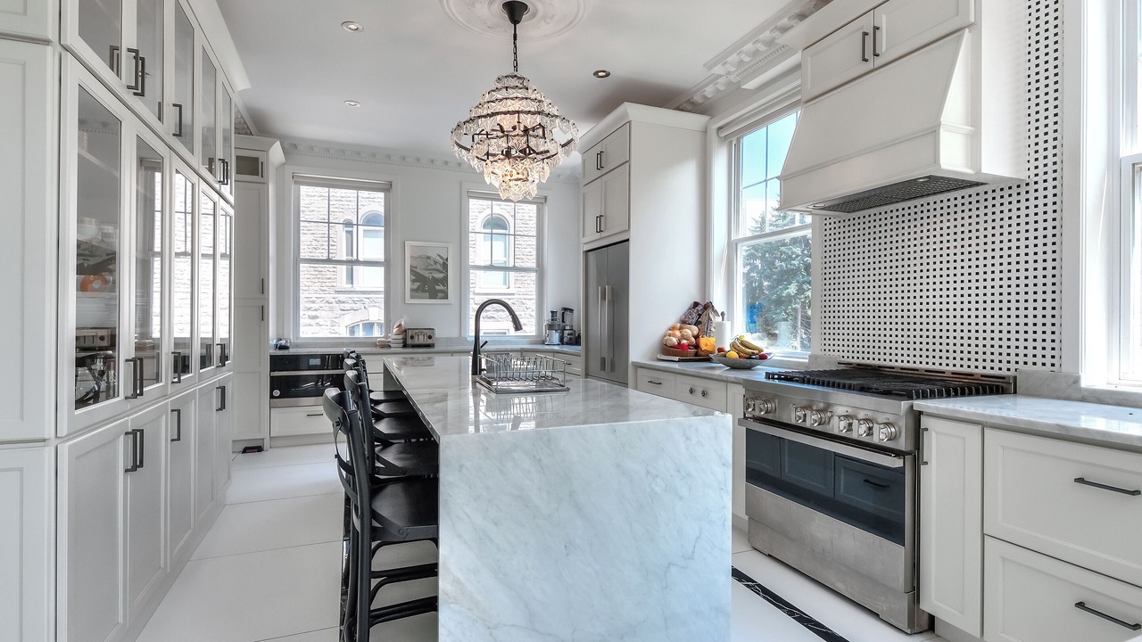 Photo of Kitchen in Quartier des Spectacles