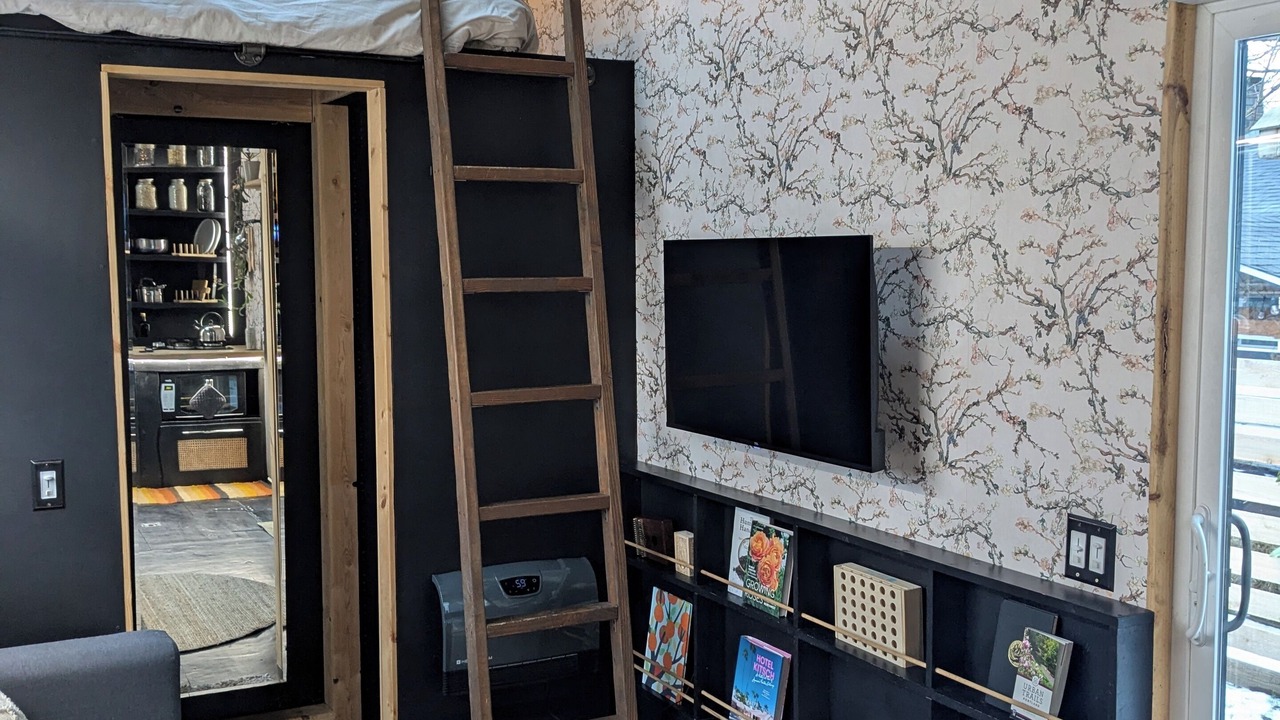 Photo of Others in Brentwood-Darlington