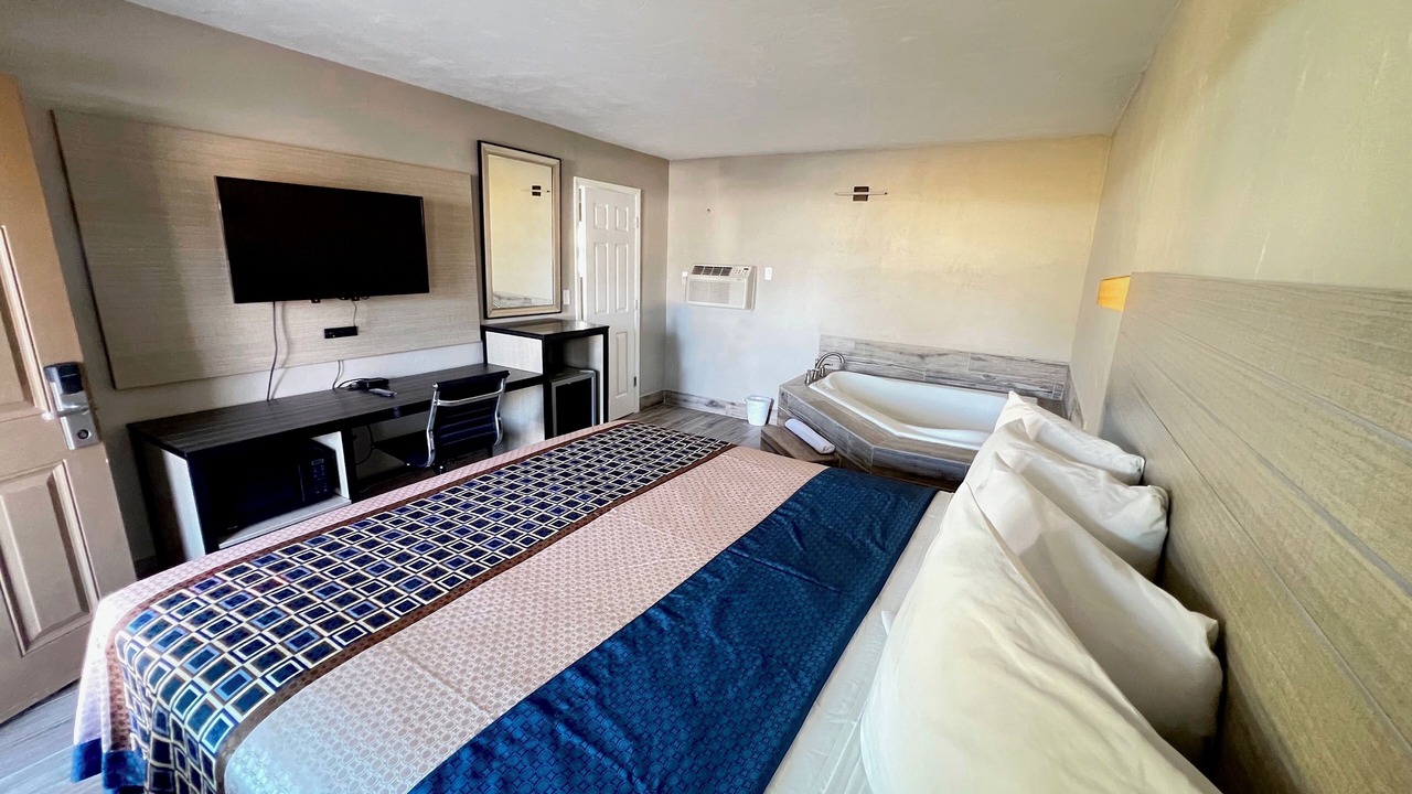 Photo of Bedroom in Diplomat