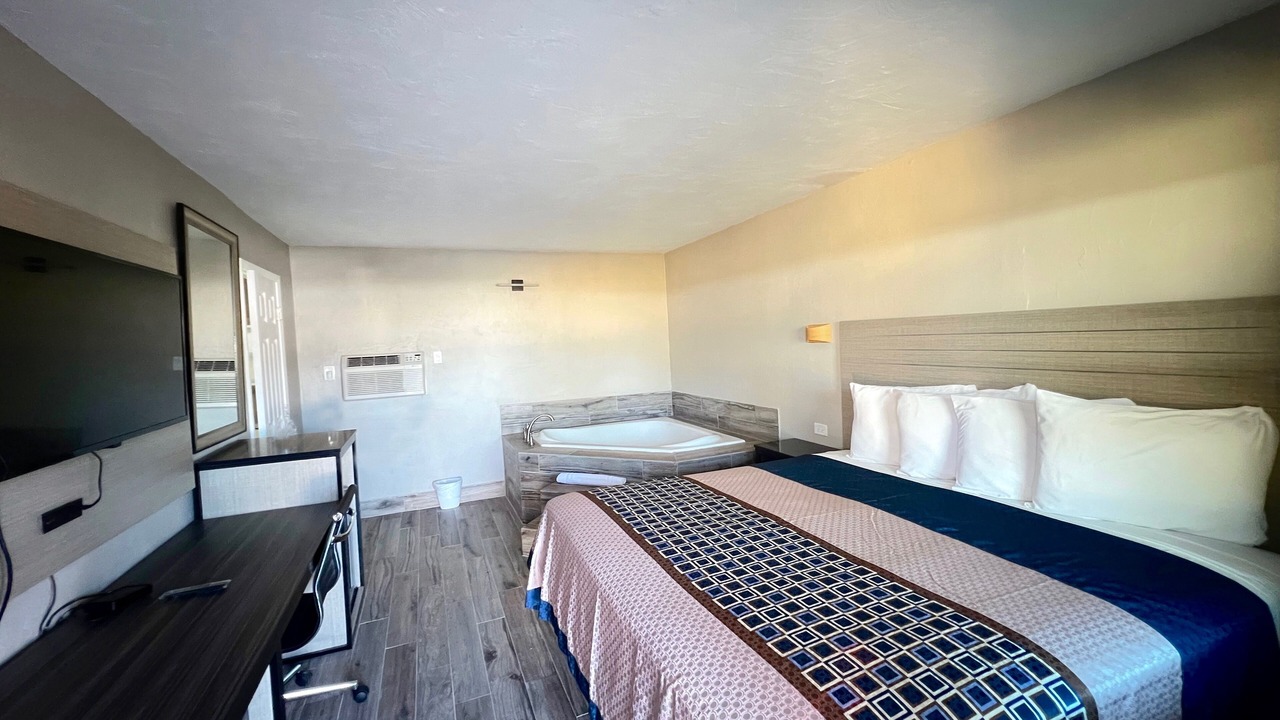 Photo of Bedroom in Diplomat