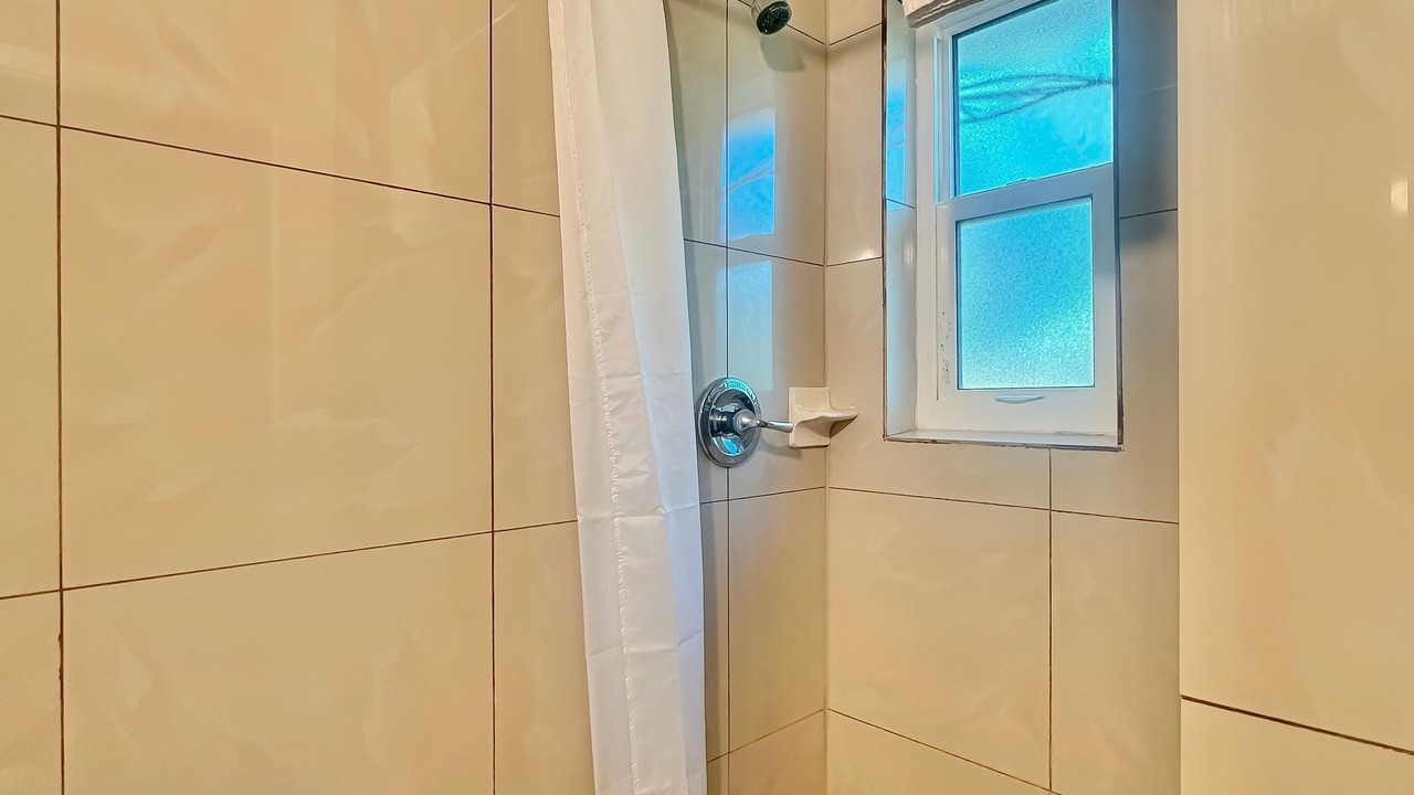 Photo of Bathroom in Diplomat