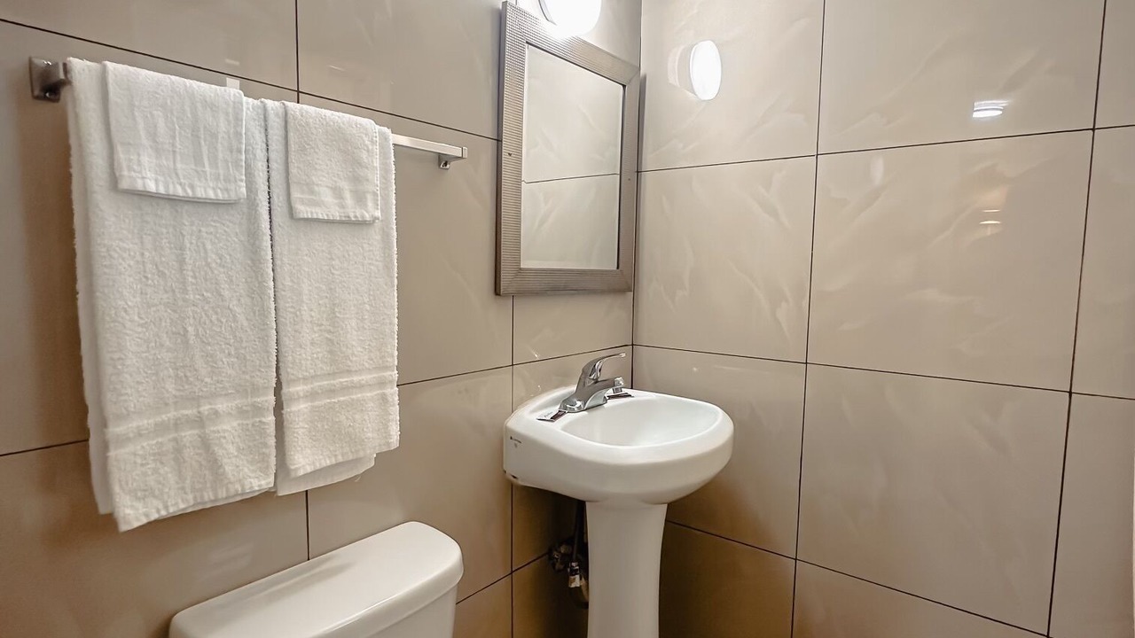 Photo of Bathroom in Diplomat