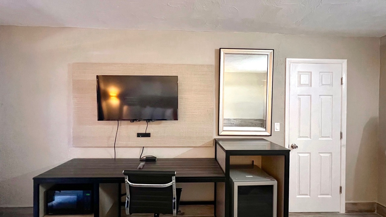 Photo of Bedroom in Diplomat