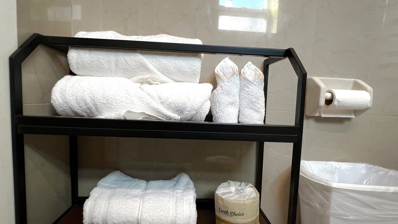 Photo of Bathroom in Diplomat