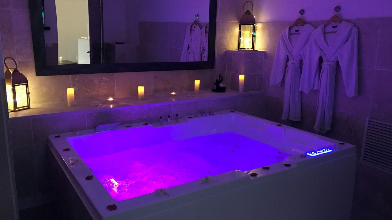 Photo of Others in Massoins