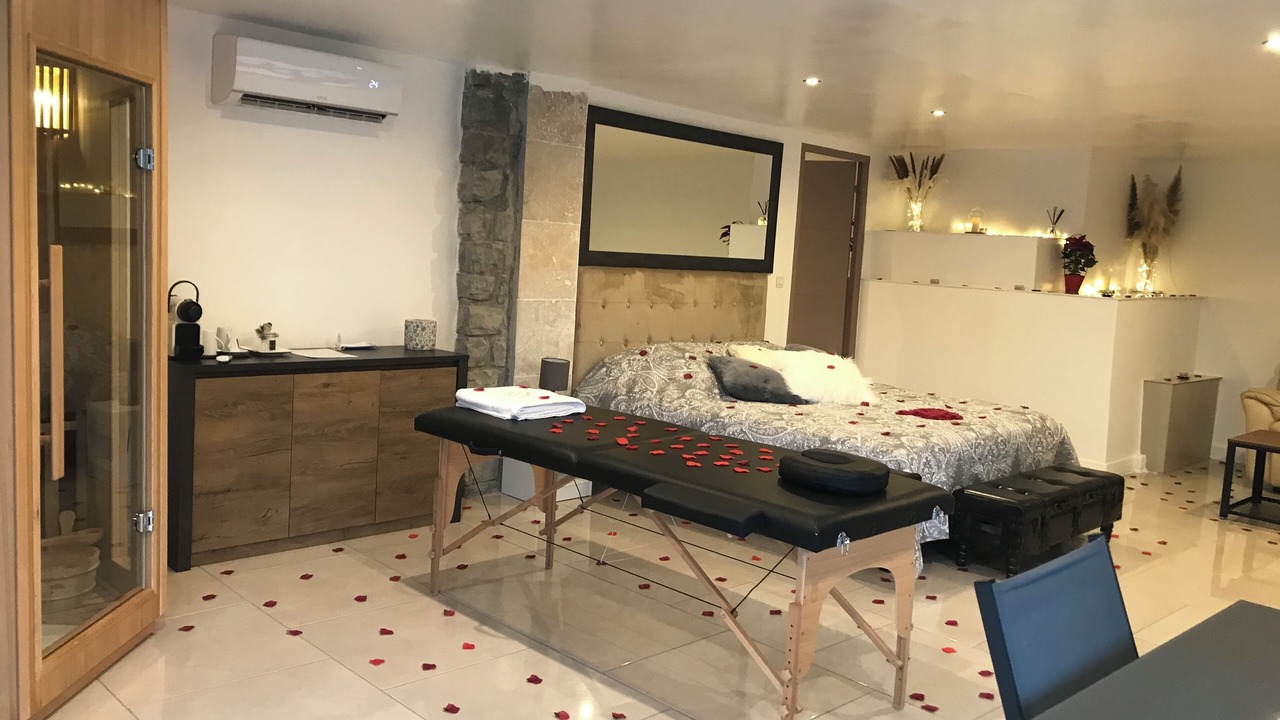 Photo of Others in Massoins