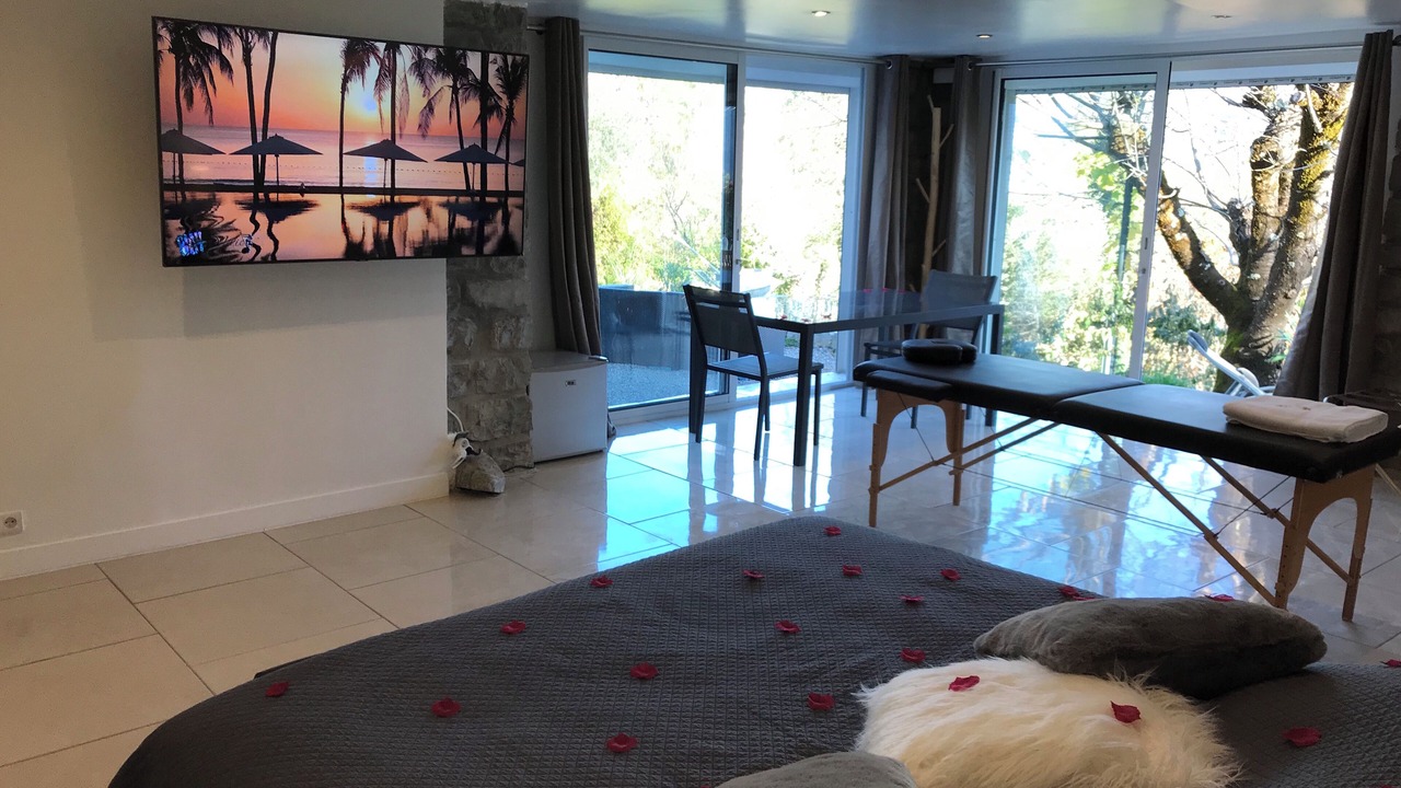 Photo of Others in Massoins