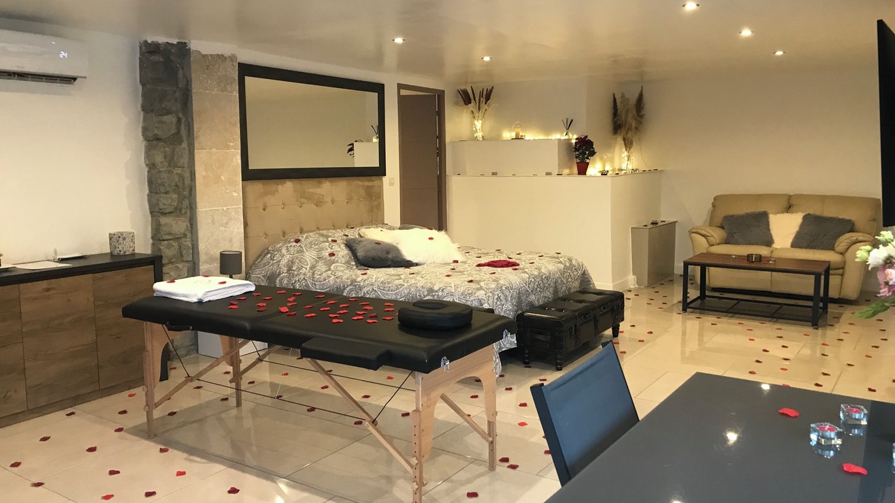 Photo of Others in Massoins