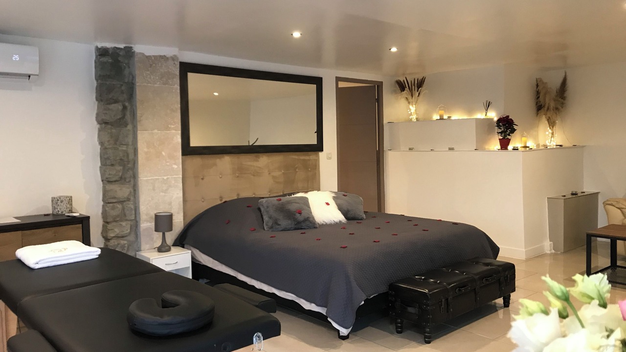 Photo of Others in Massoins