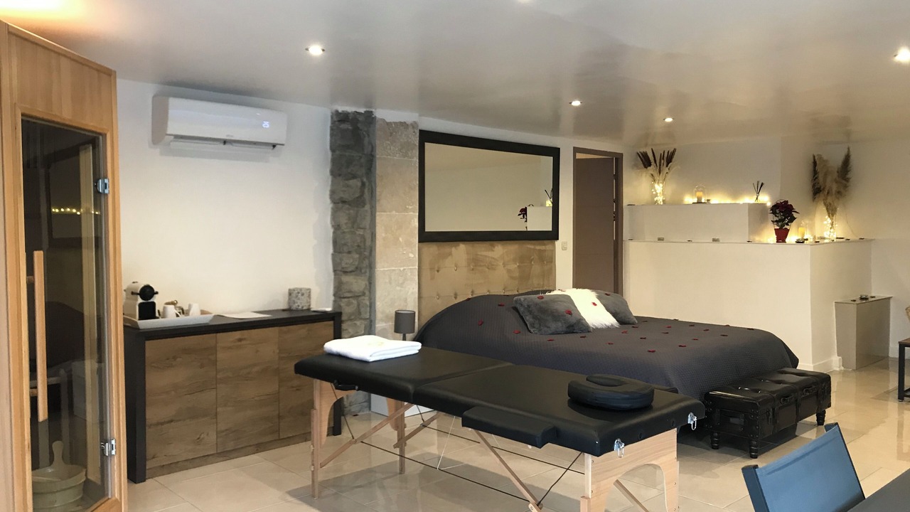 Photo of Others in Massoins