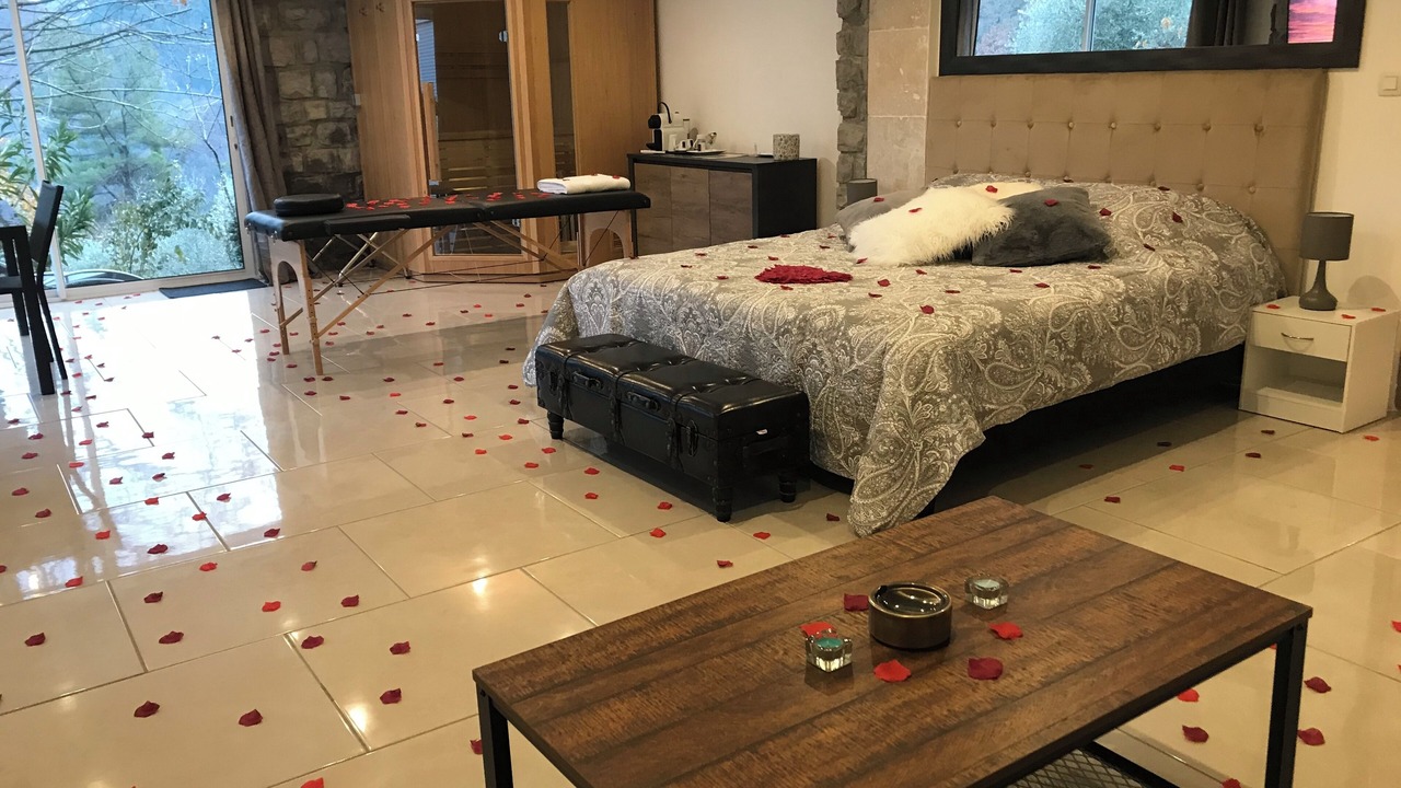 Photo of Others in Massoins