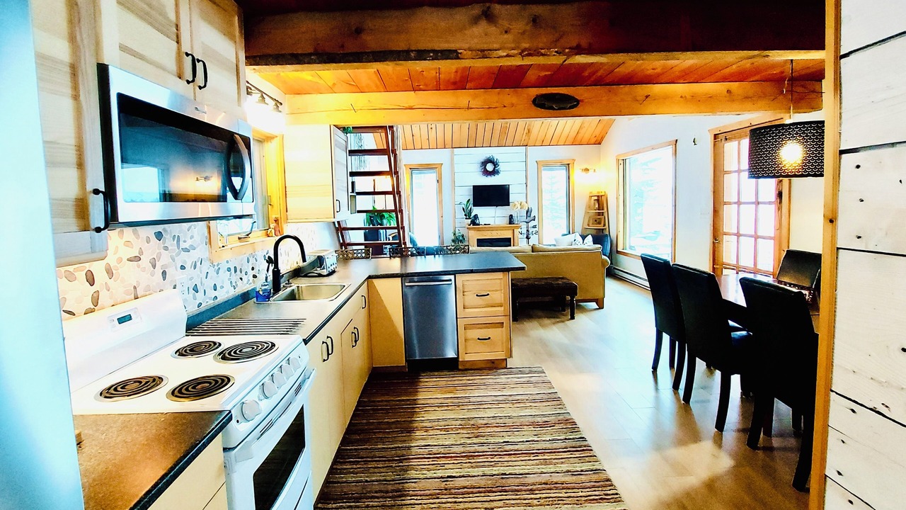 Photo of Kitchen in New Bothwell