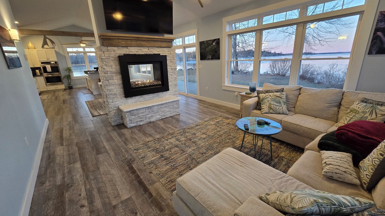 Photo of Livingroom in Orono