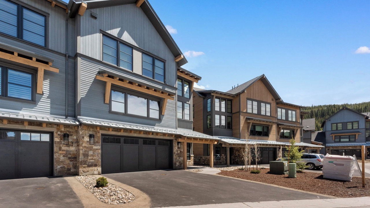 Photo of Outdoor in River Run