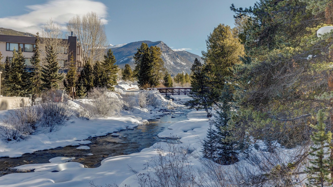 Photo of Outdoor in River Run