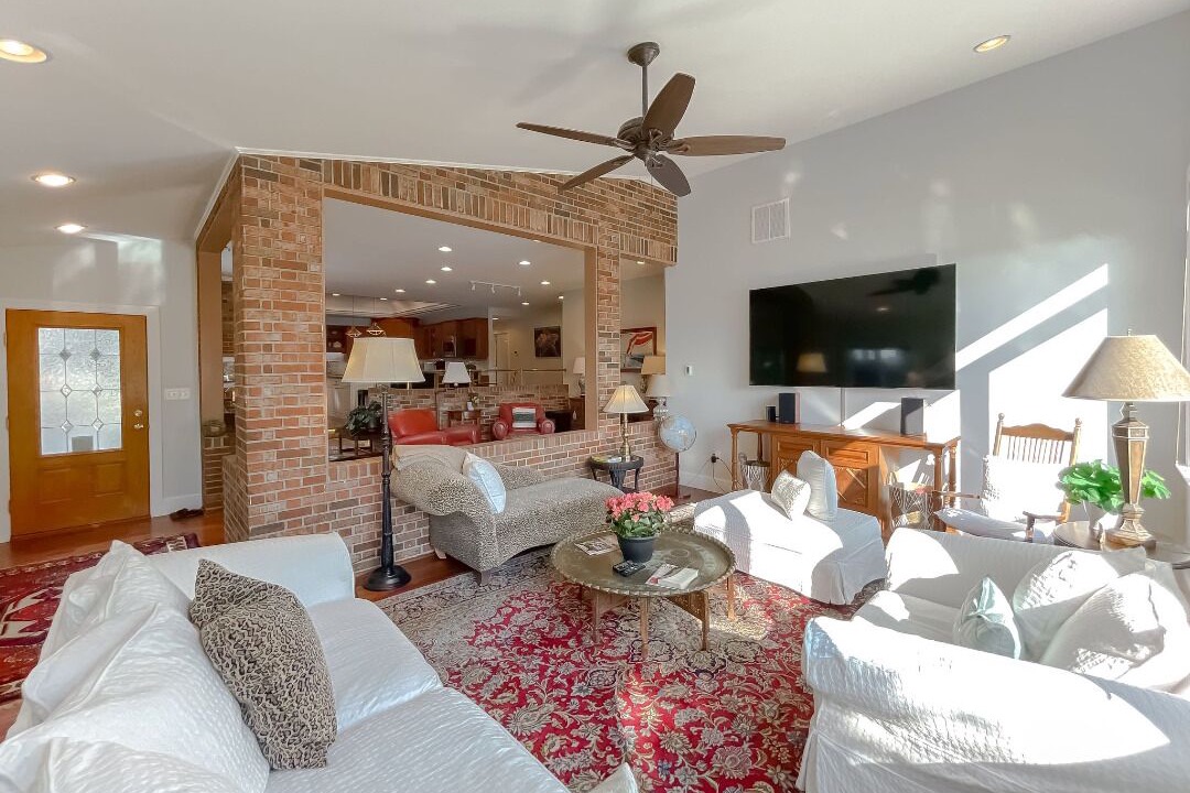 Photo of Livingroom in Dowell