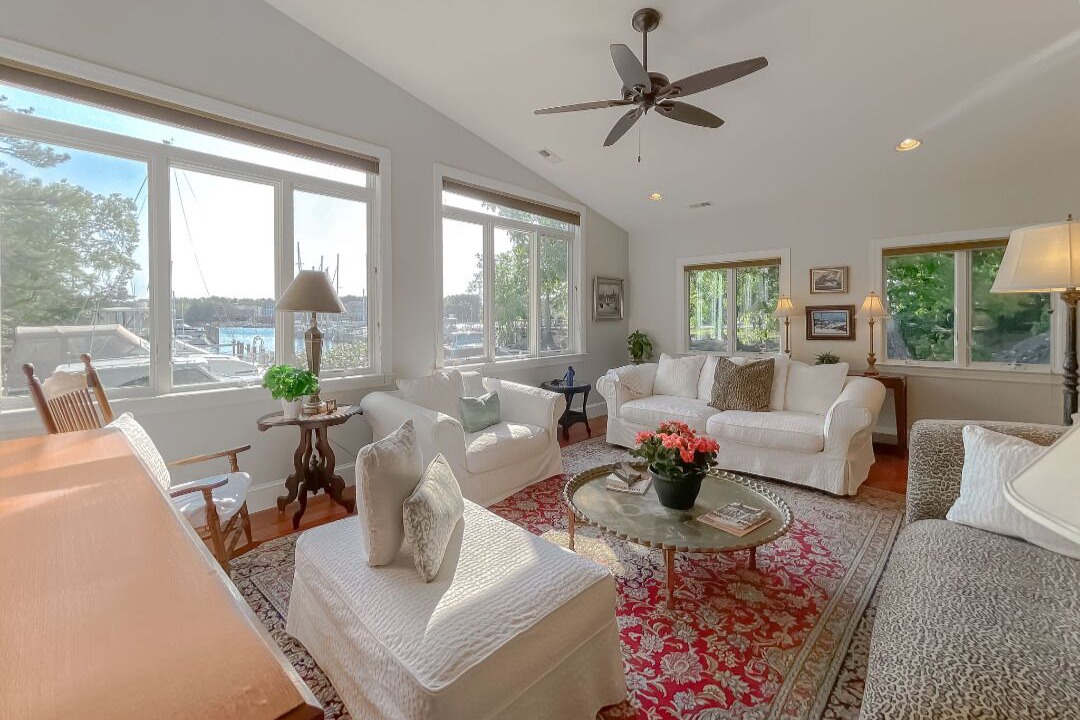 Photo of Livingroom in Dowell