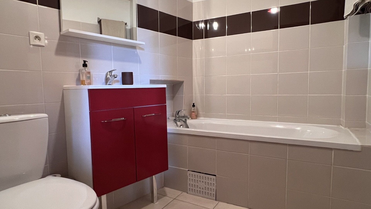 Photo of Bathroom in Lambesc