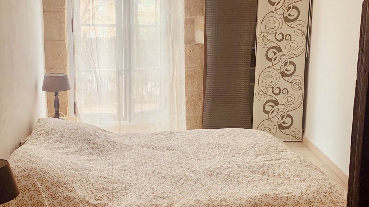 Photo of Bedroom in Lambesc