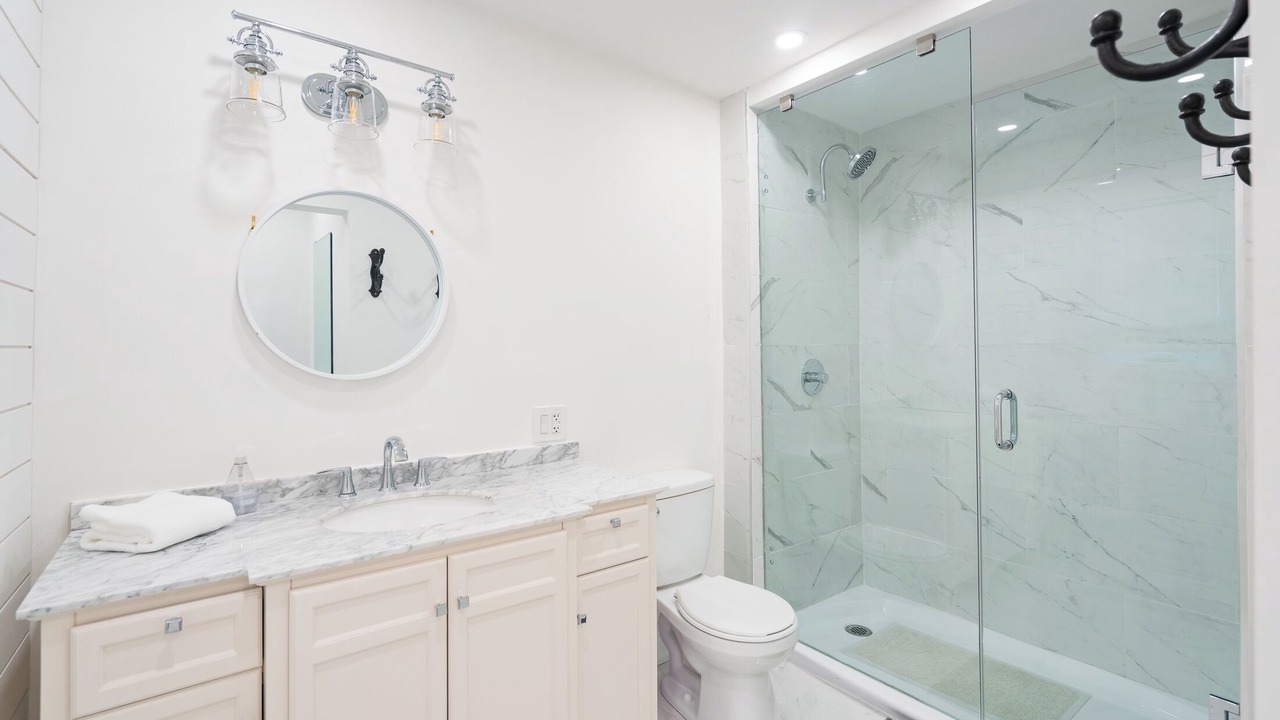 Photo of Bathroom in Waverly Beach