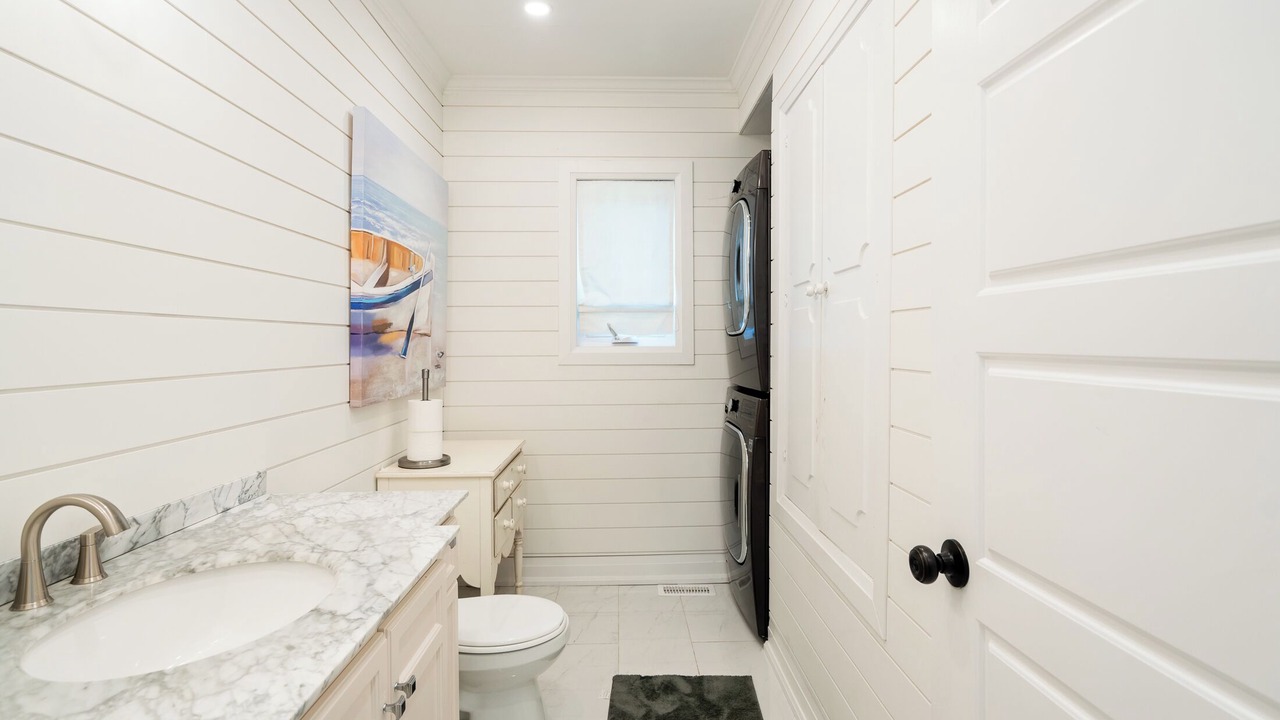 Photo of Bathroom in Waverly Beach