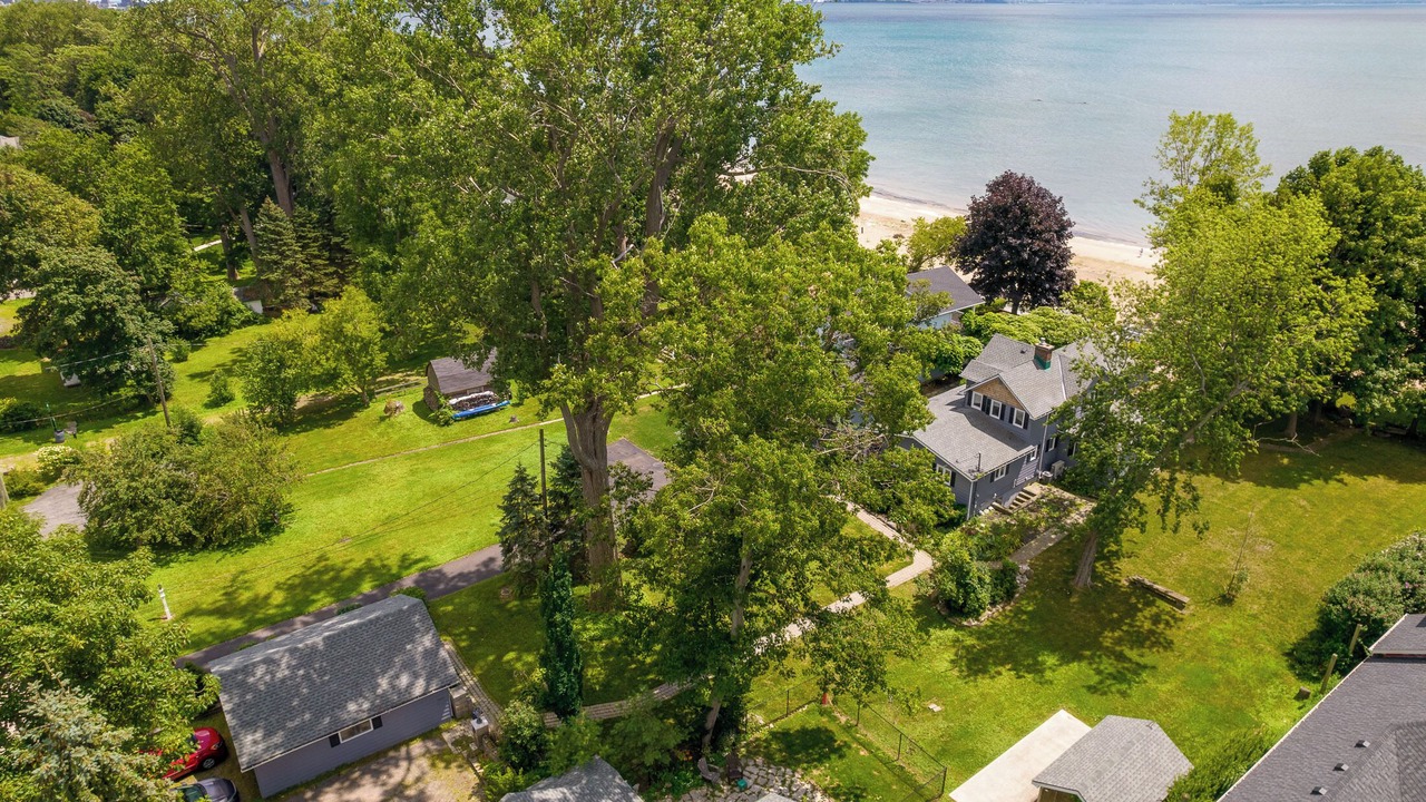 Photo of Outdoor in Waverly Beach