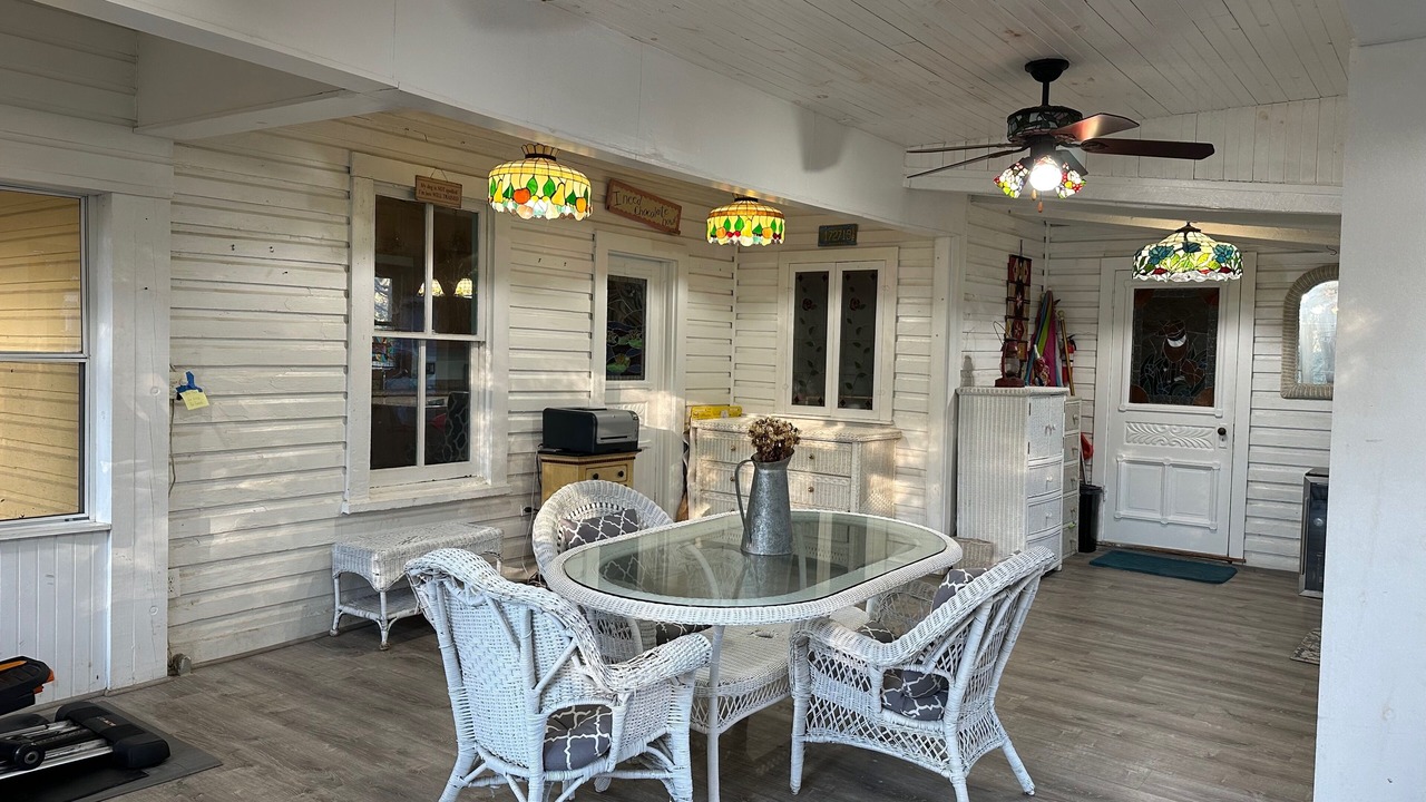 Photo of Livingroom in Gaithersburg