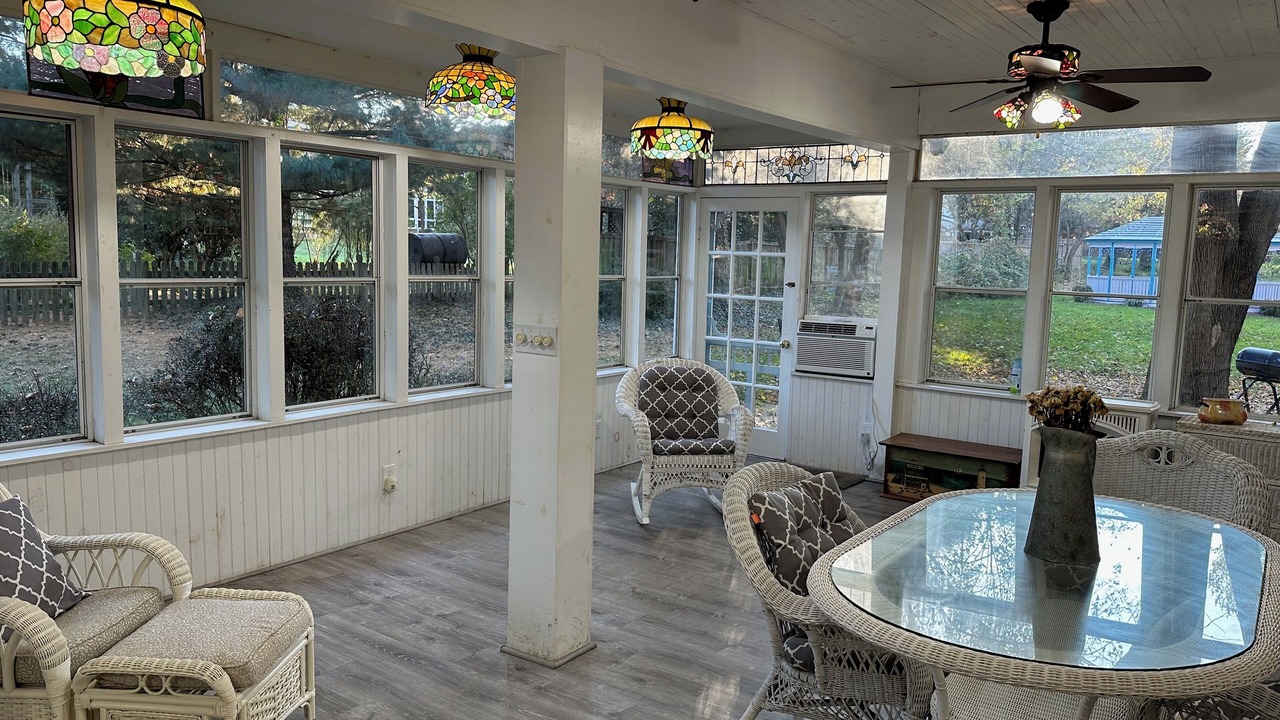 Photo of Livingroom in Gaithersburg