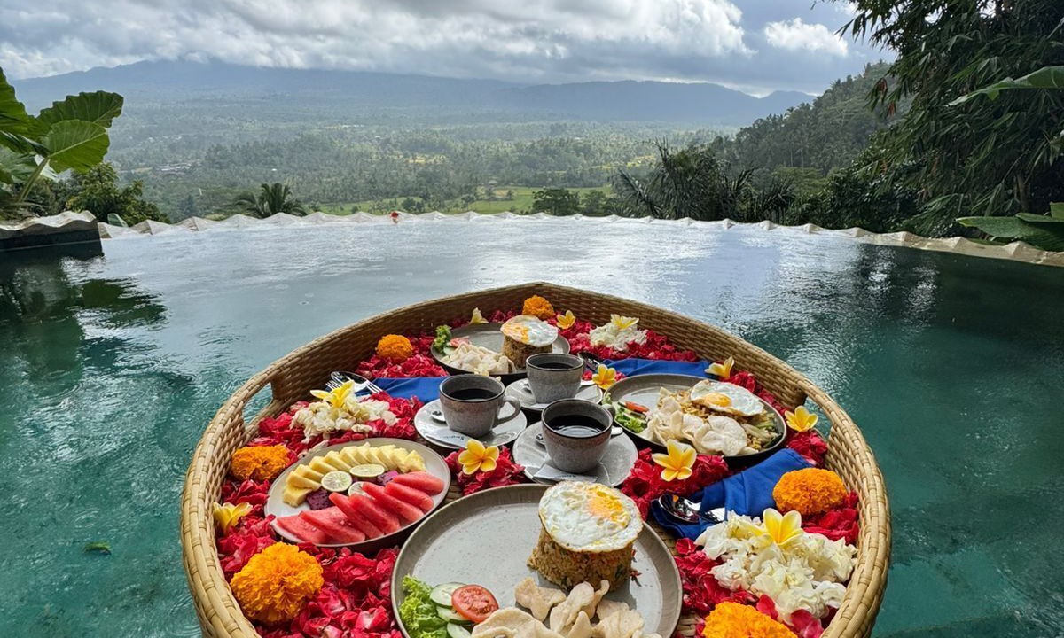 Photo of Others in Selat