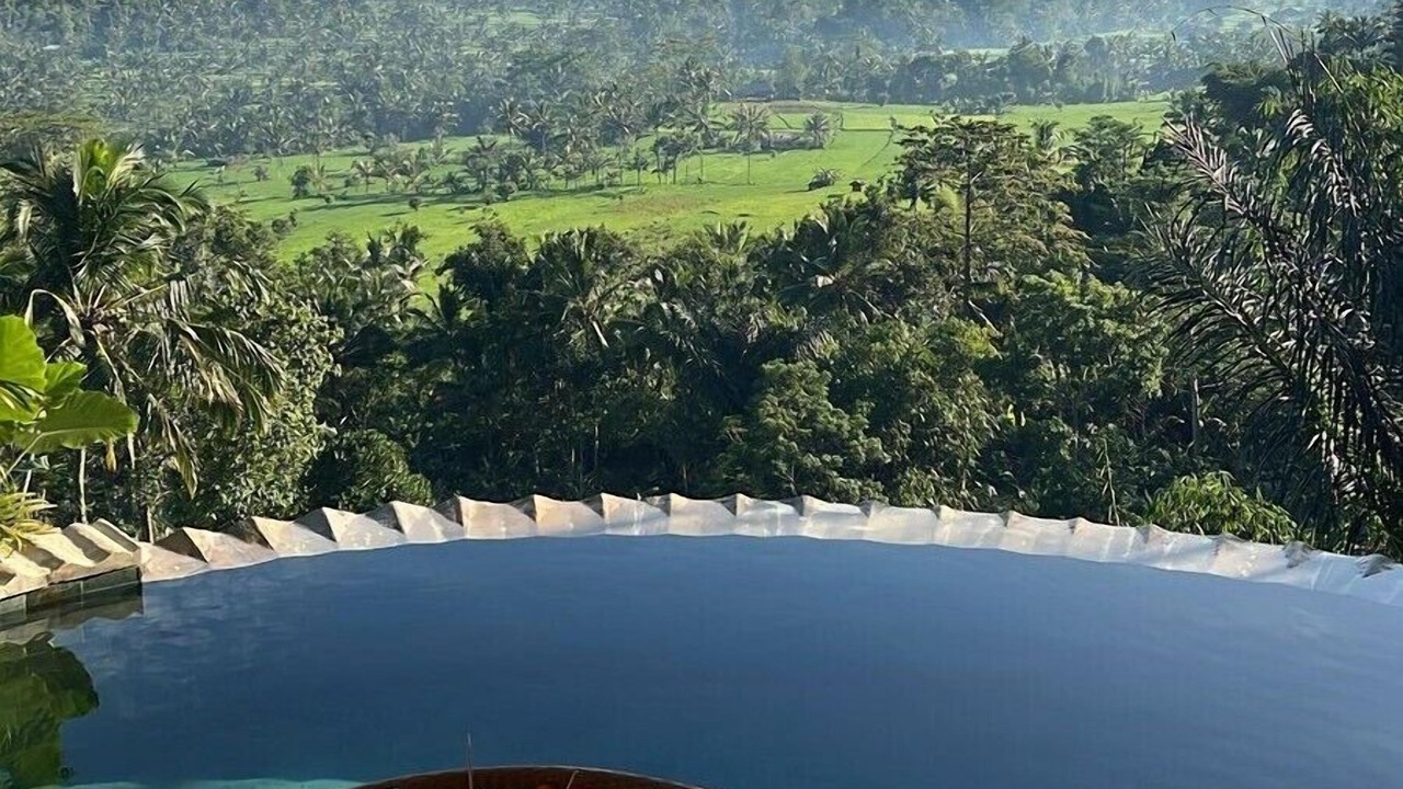 Photo of Outdoor in Selat